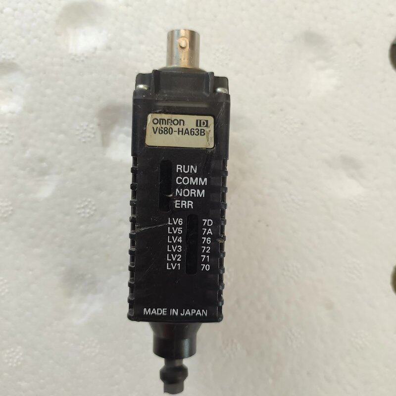 欧姆龙放大器V680-HA63B ，实物拍照，成色如图，除了--议价商品