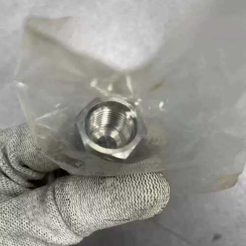 议价请无包装TTA MOORE霓达摩尔接头，型号EC1/2-R