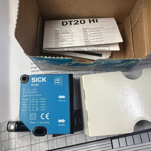 议价距离传感器DT20-N244BDT20-N111BDT20-P111B