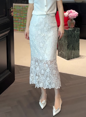 白色高级蕾丝包臀半身裙女2025夏季新款气质复古时尚后开叉直筒裙