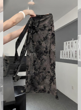 国风灰色印花绑带垂感半身裙女2025夏季新款复古时尚高级气质长裙