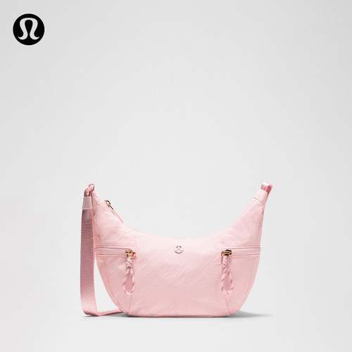 Small Slouchy 小款斜挎包丨lululemon丨LU9E04S
