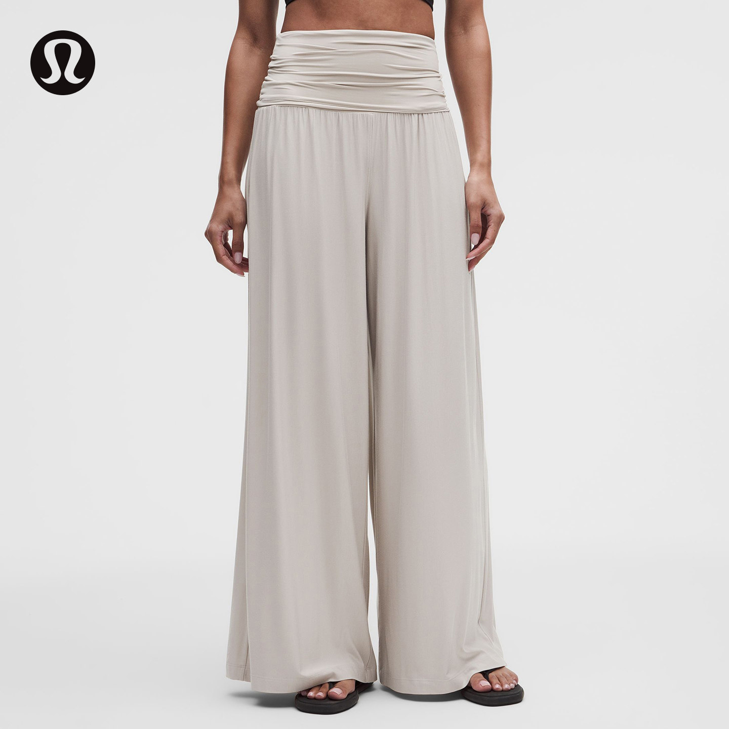 2-in-1 女士二合一阔腿连体裤 速干芯吸丨lululemon丨LW1GLOS