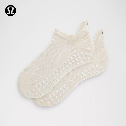Find Your Balance 带提耳短袜丨lululemon丨LU9CJ8S