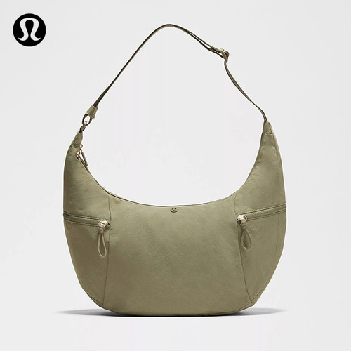 Large Slouchy 大款斜挎包丨lululemon丨LU9CADS