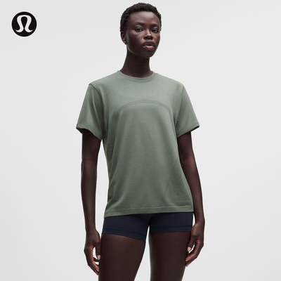 Swiftly Relaxed女士运动短袖 T 恤 *徽标款丨lululemon丨LW3KHJS