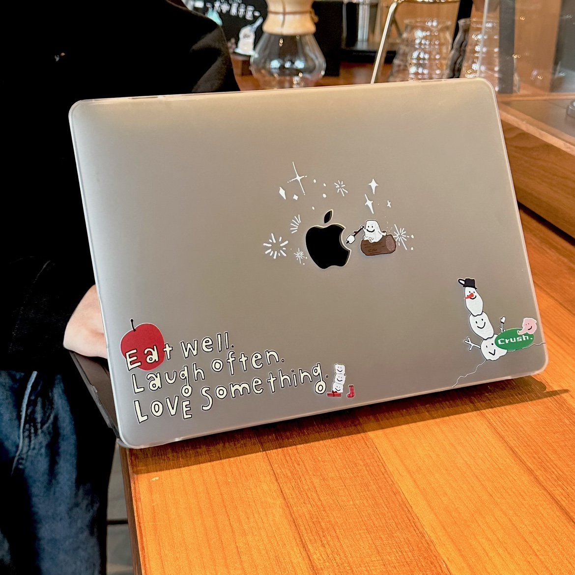 Shesell 「Crush雪人」印花磨砂保护壳MacBook13寸pro14寸air电脑壳保护套办公原创设计卡通插画M1M2新款防摔 3C数码配件 笔记本保护壳 原图主图