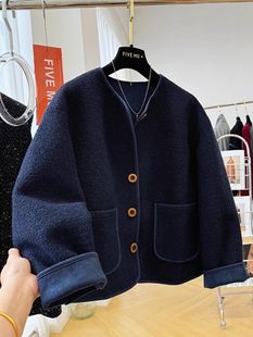 高级感洋气韩系别致超好看羊羔绒圆领短款外套女秋冬宽松休闲夹克