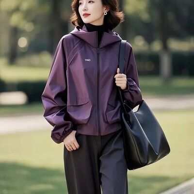 超好看小个子连帽外套女洋气时尚