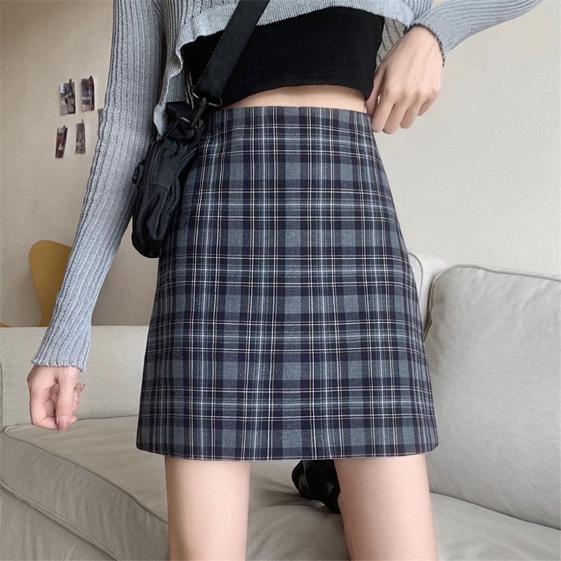 Real price Korean loose and versatile high waist A-line skirt with plaid retro and light proof buttock skirt