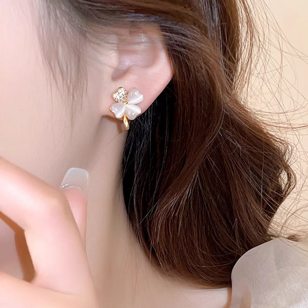 MEILAIFUREN高端定制 金色猫眼四叶草耳钉女精致耳环轻奢高级耳饰,饰品/流行首饰/时尚饰品新,耳钉,淘宝优惠券,粉丝福利购,淘宝优惠卷