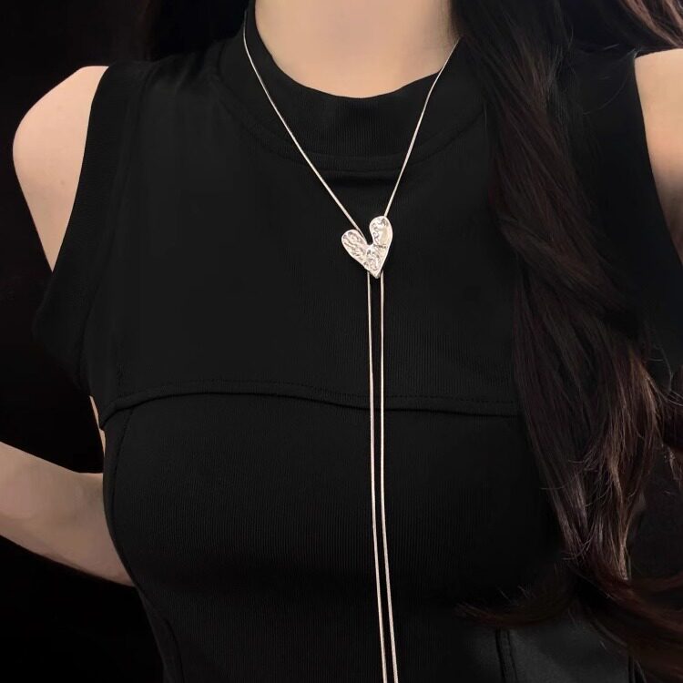银色爱心流苏长款抽拉项链女