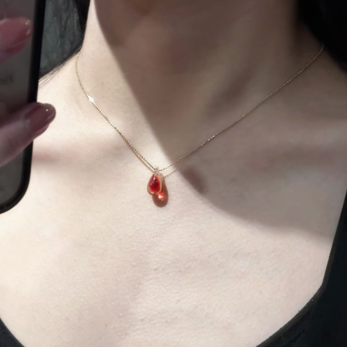 MEILAIFUREN设计师款红色水滴吊坠项链女轻奢高级感百搭锁骨链潮