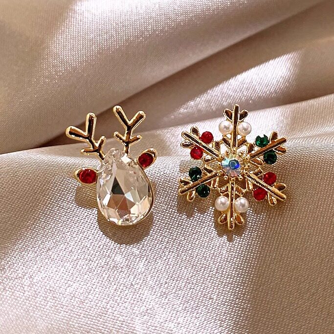 美莱芙人秋冬雪花麋鹿耳钉