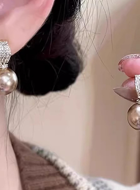 MEILAIFUREN高端定制微镶满钻香槟金珠珠吊坠耳钉轻奢气质耳环女