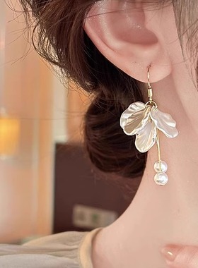 MEILAIFUREN高端定制 白色贝壳流苏长款珍珠耳环轻奢气质耳钉耳饰