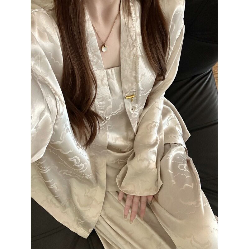 国风轻奢盘扣带胸垫冰丝吊带三件套睡衣女春秋季新款长袖家居服夏