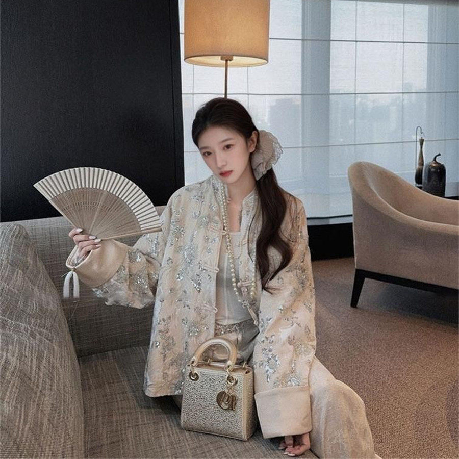 2024秋冬新中式国风优雅气质外套高级重工亮片刺绣宽松长袖棉服女
