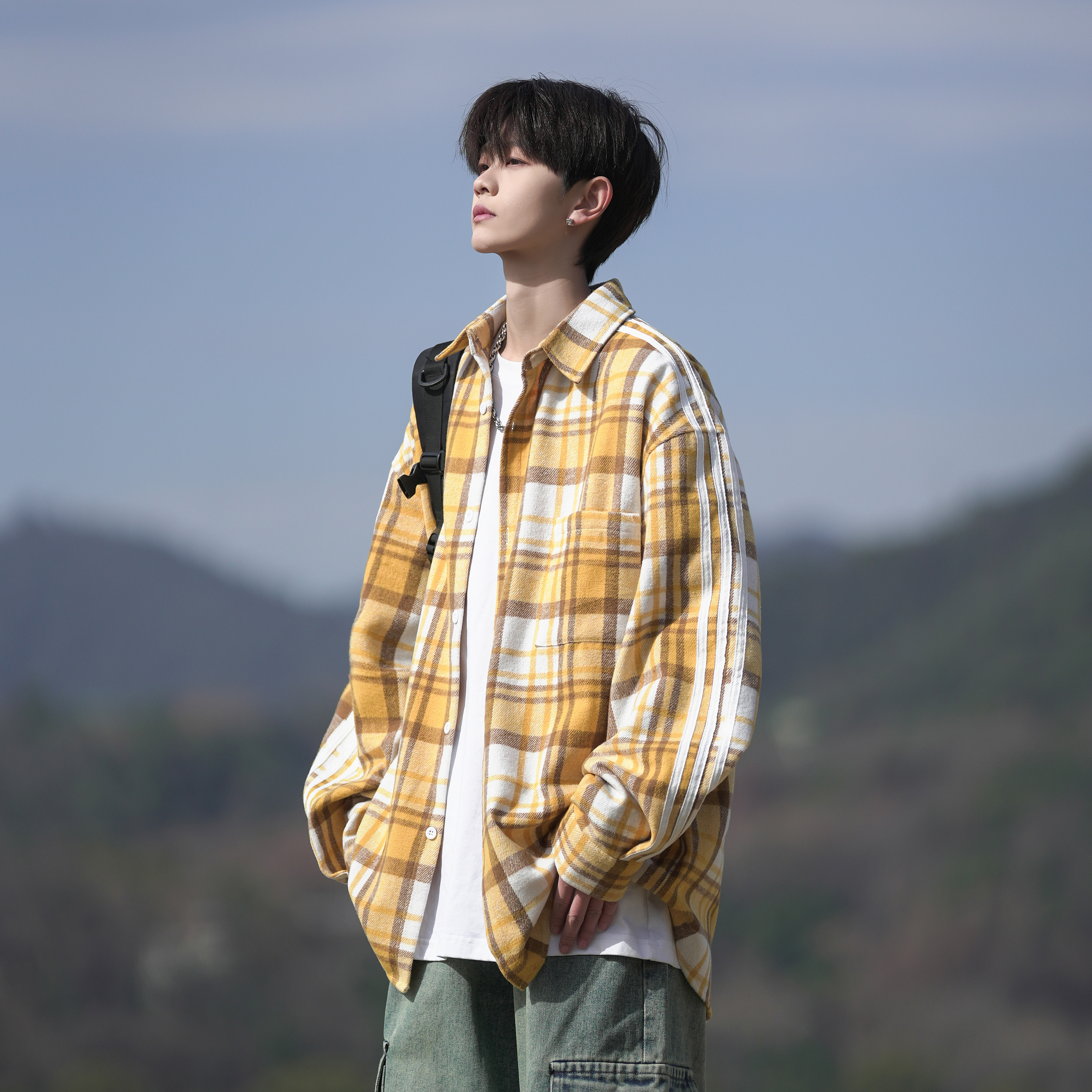 二更格子长袖衬衫男春秋季男生外套青少年港风潮流宽松休闲衬衣服