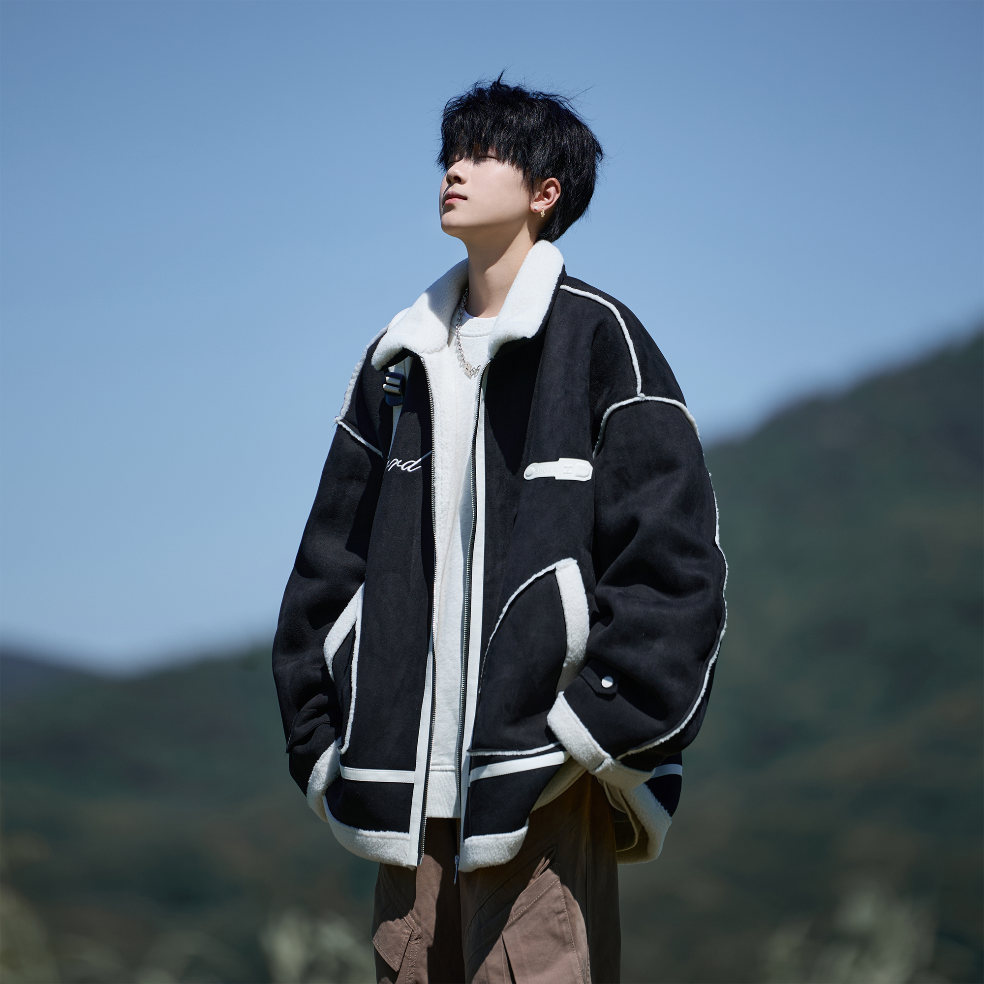 二更麂皮绒刺绣棉衣男