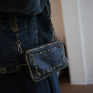 鹿小姐植鞣牛皮小众复古铆钉腋下单肩小方包真皮时尚链条斜挎女包