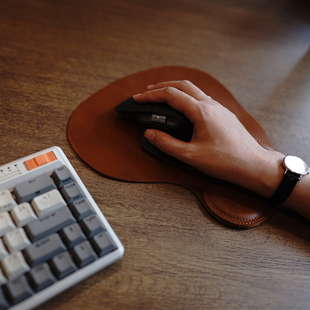 定制头层牛皮文艺复古简约真皮护腕鼠标垫