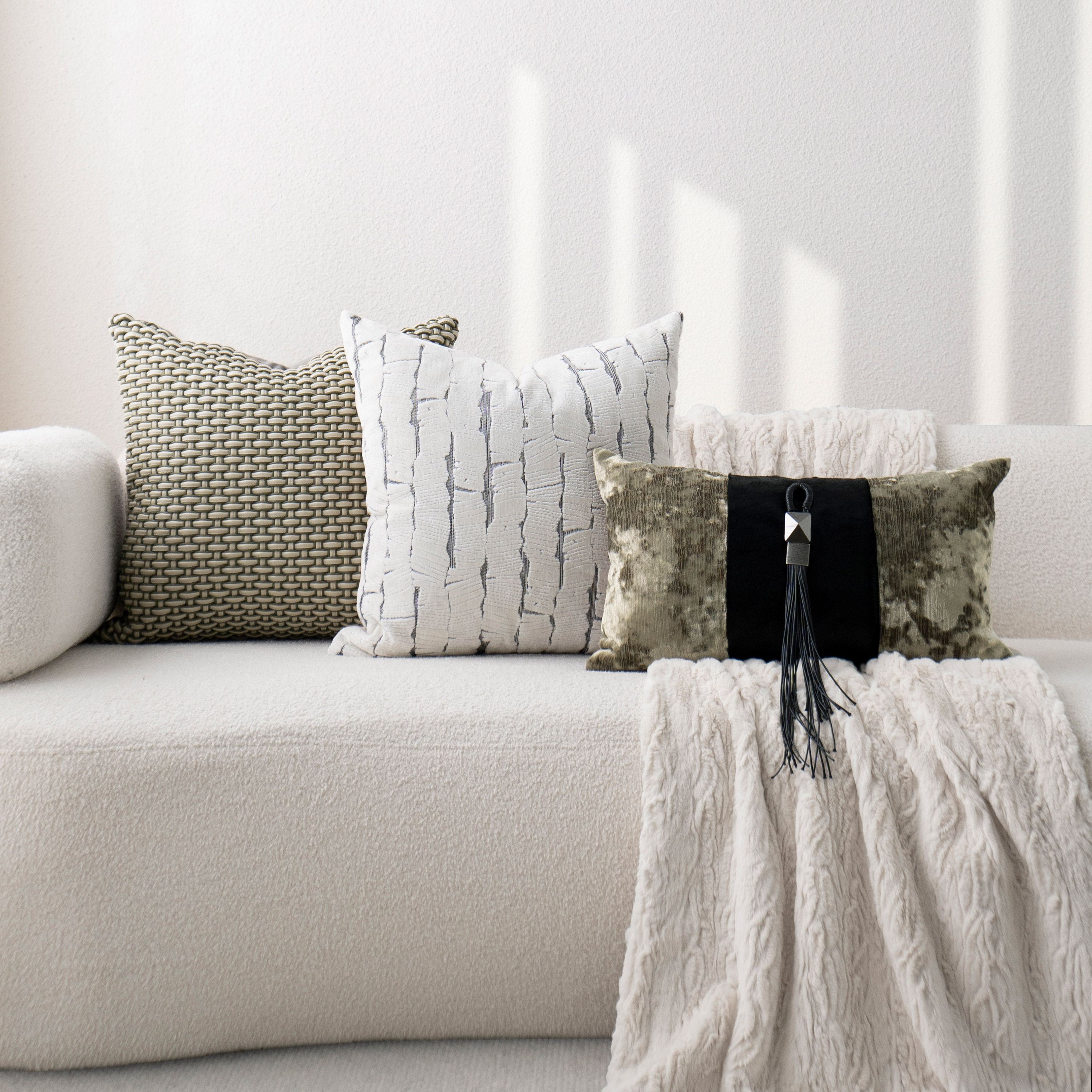 元熙壹品【轻奢】现代沙发抱枕高级酒店别墅样板间绿色组合靠枕