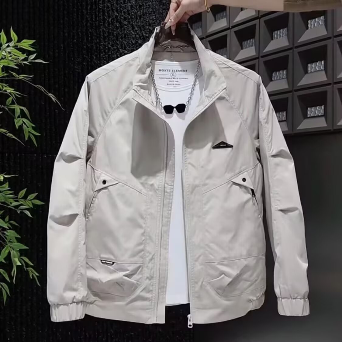 工装立领冲锋衣夹克男士春秋季新款美式潮牌痞帅休闲宽松风衣外套