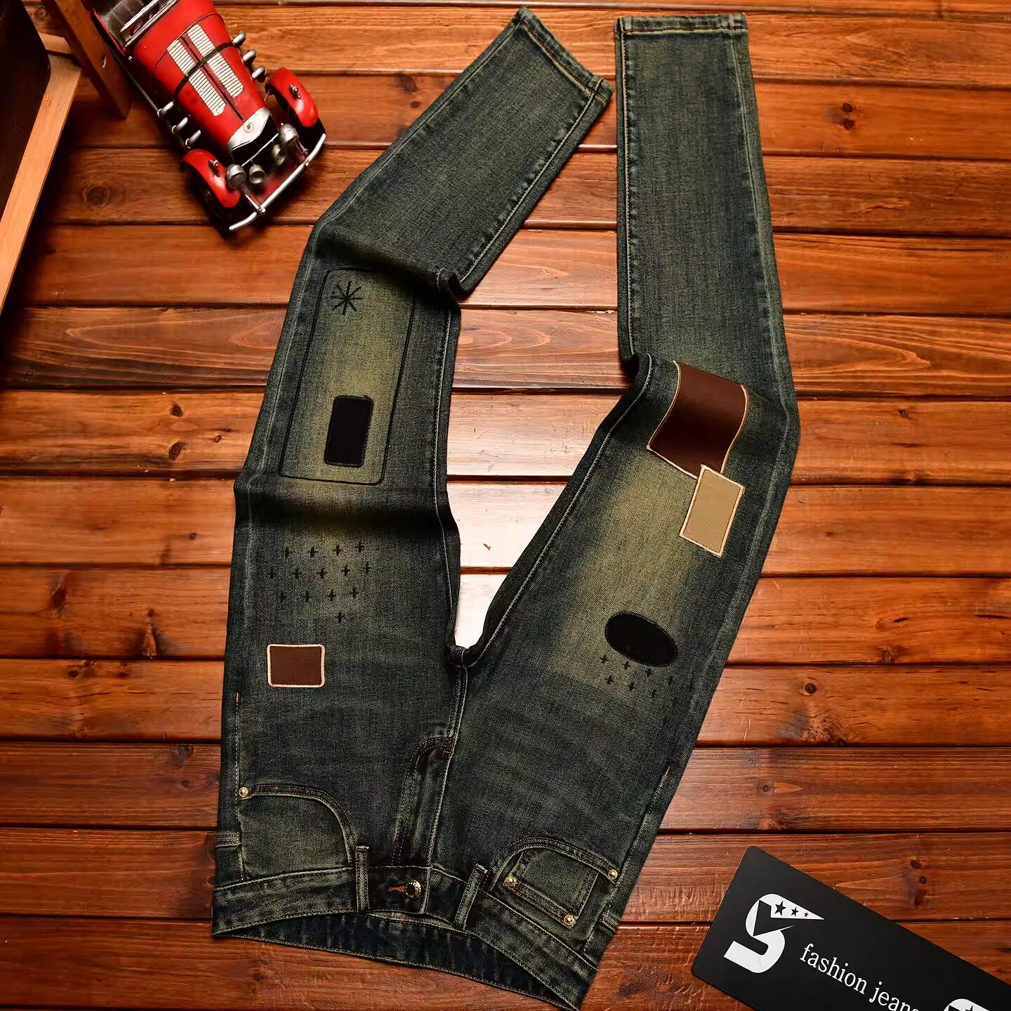 潮牌刺绣花牛仔裤男款修身小脚裤潮流韩版弹力美式痞帅复古长裤子