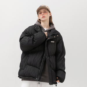 模特图 MY105 冬季新款褶皱不规则绗线棉服 P170 控价229图片