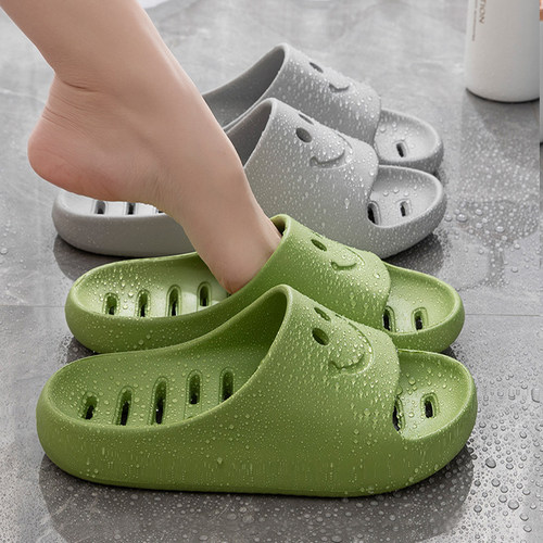 情侣防滑漏水速干浴室洗澡拖鞋