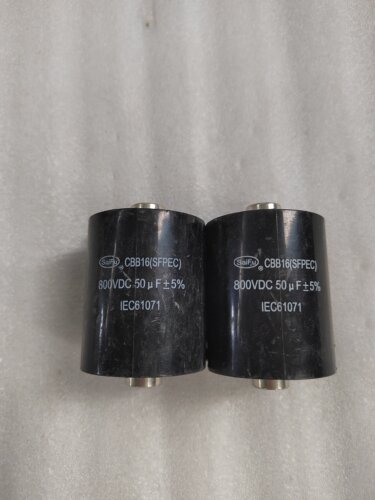 逆变焊机薄膜无极电容800V 50UF 体积：50*60mm