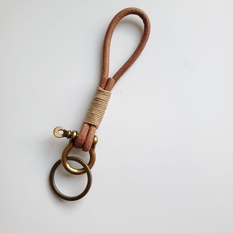 纯天然本色牛皮绳钥匙扣编织汽车圈链复古简约包包挂件学生相机