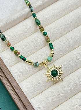欧美复古时尚温柔绿色天然石太阳花吊坠串珠项链新款气质颈链