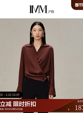 IMM尹默女装春季新款安可拉红色V领洋气上衣微弹真丝腰间系带衬衫