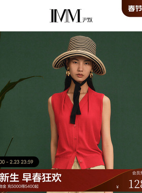 IMM尹默2026年春凹凸肌理组织领子交叠创意无袖开衫毛衫女