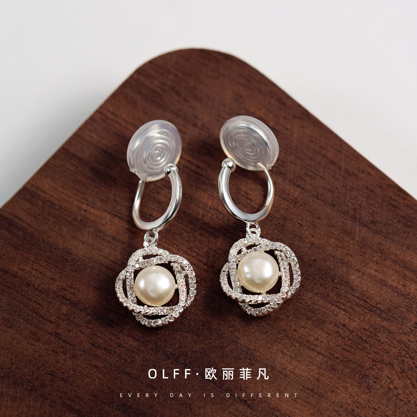 甜美银色螺旋交叉珍珠耳扣耳夹微镶闪锆耳环女无洞隐形蚊香盘耳饰