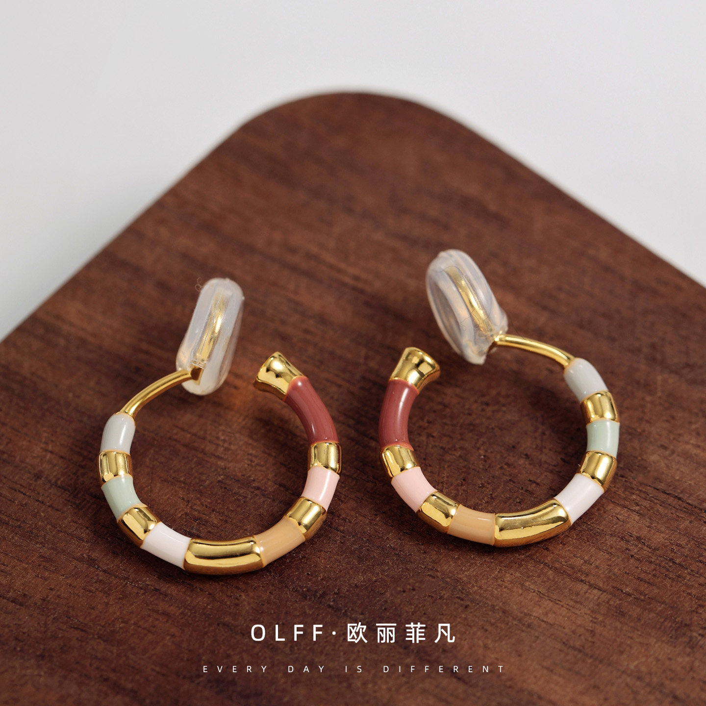 无痛一体式蚊香盘耳夹彩色小耳圈