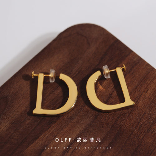 无痛小螺丝耳夹时尚光面字母D