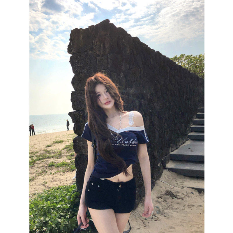 纯欲v领假两件短袖t恤女夏季修身短款露肩设计感蕾丝拼接斜肩上衣