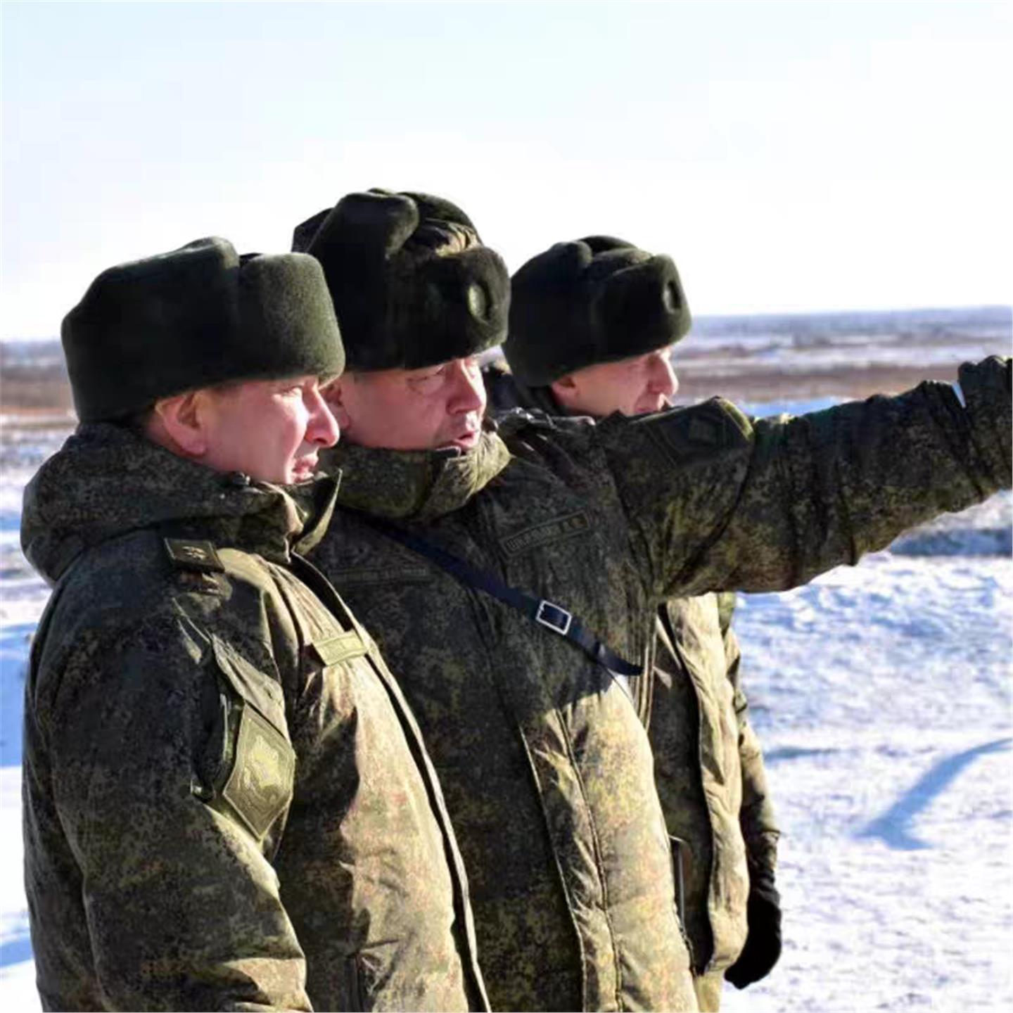 冬俄罗斯防寒服俄军冬大衣军装男