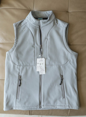 外贸尾单新款男装秋冬户外防风保暖软壳马甲背心纯色立领跑步坎肩