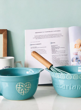 ins蒂芙尼蓝beccaria设计师原创浮雕陶瓷打蛋尖嘴引流烘培搅拌碗