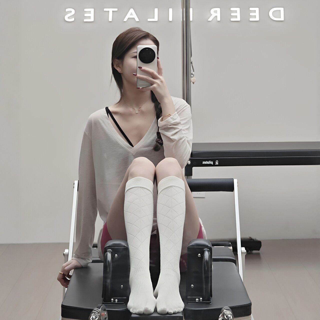 菱格五指防滑运动弹力袜女健身普拉提瑜伽长筒小腿压力袜抗菌透气
