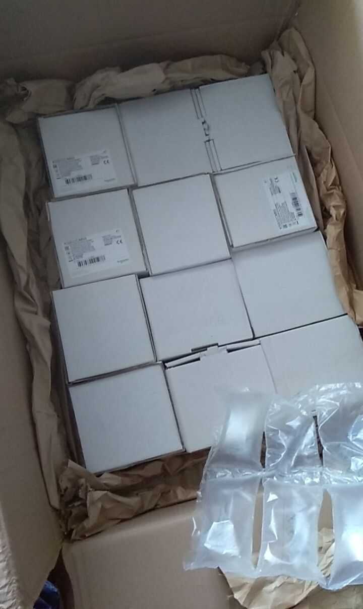 议价ksb63sm48 全新原装施耐德插接箱