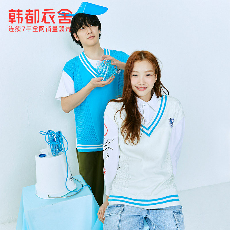 韩都衣舍男女同款针织马夹秋冬宽松V领撞色无袖背心UF0030