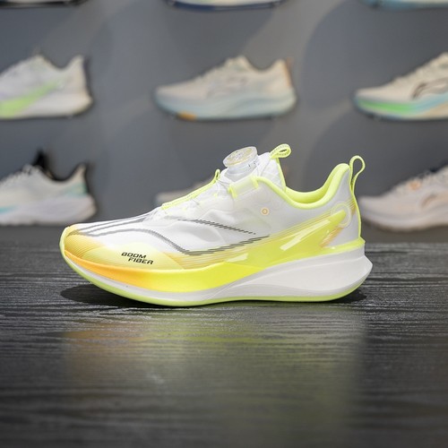 李宁儿童童跑步鞋减震回弹