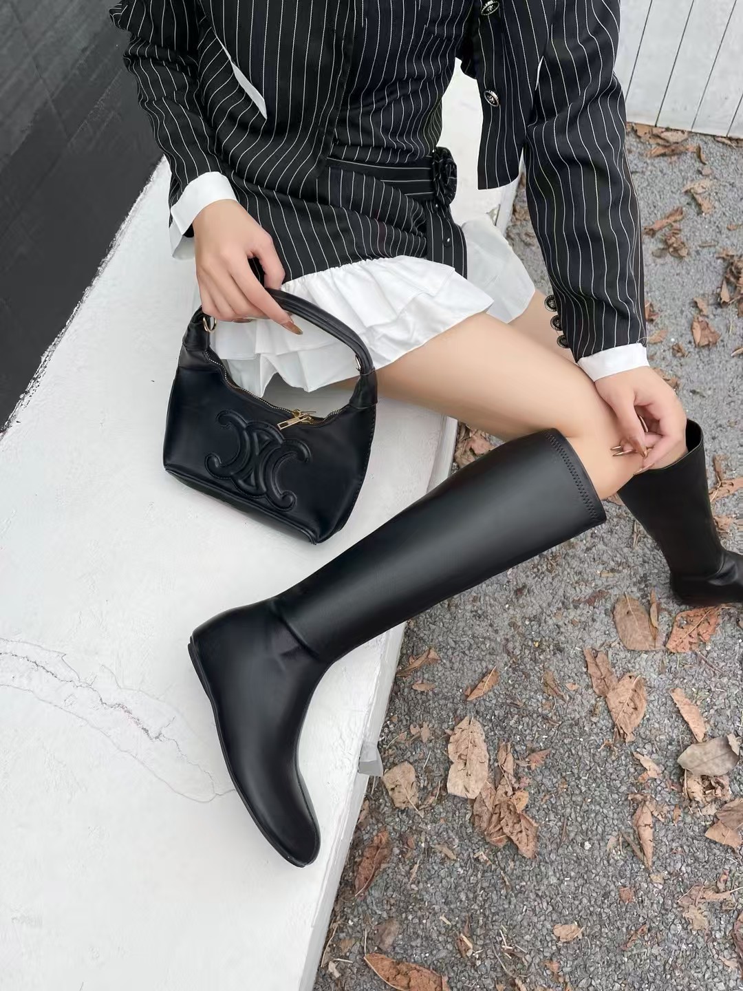 茵茵家2026春秋新款韩版内增高时尚圆头马丁靴女简约百搭瘦瘦高靴