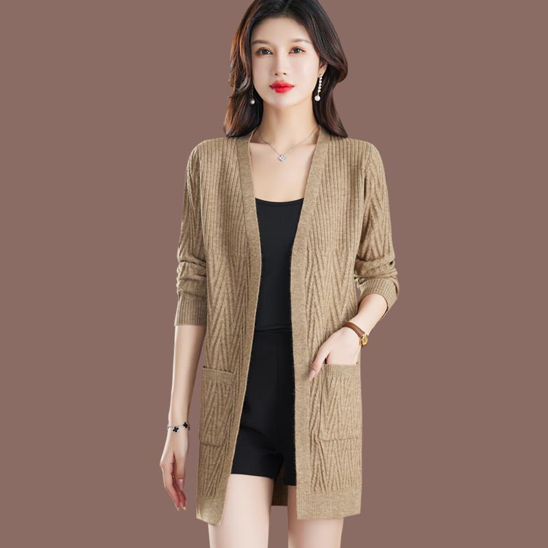 中长款毛衣外套女秋装2025新款外搭羊毛针织开衫春秋季披肩