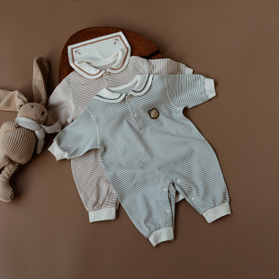婴姿春秋新品新生婴儿连体衣海军领长袖条纹休闲宝宝爬服纯棉衣服